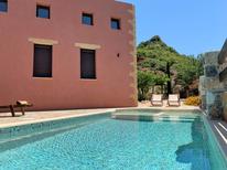 Vakantiehuis 1230567 voor 9 personen in Prodromi